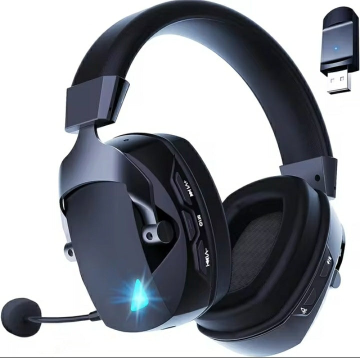 Wireless gaming headset